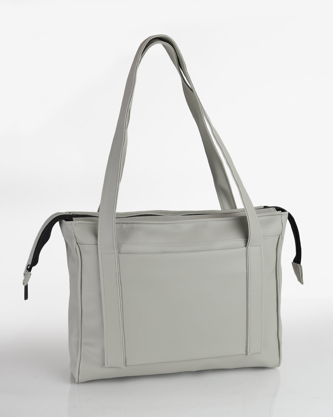 תיק מיני פלא אפור בהיר - גב התיק עם כיס חיצוני נוח לשליפה מהירה. תיק צד מרווח, מתאים לעבודה, לימודים וסטודנטים.