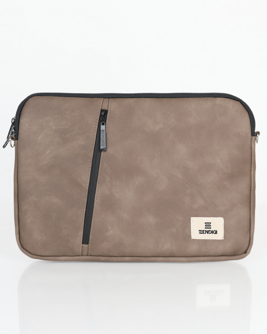 כיסוי למחשב נייד 15.6 אינץ׳ קפה זמש תצוגה פרונטלית, קייס לפטופ מרופד ומגן.