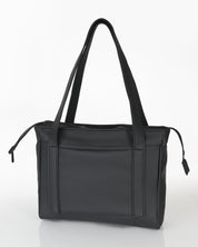 תיק מיני פלא שחור קלאסי - גב התיק עם כיס חיצוני נוח לשליפה מהירה. תיק צד מרווח, מתאים לעבודה, לימודים וסטודנטים.