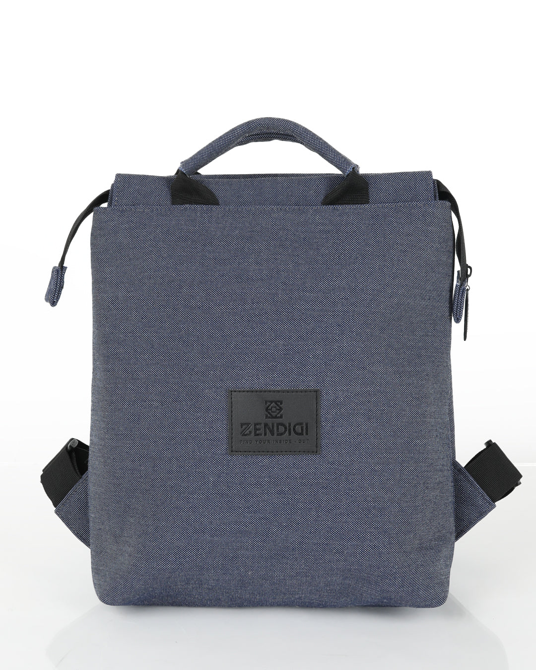 תיק גב ברלין ג'ינס של ZENDIGI - מבט קדמי, גזרה מלבנית מינימליסטית עם ידיות נשיאה. תיק יומיומי בנפח המתאים למסמכי A4 או למחשב 14 אינץ'.