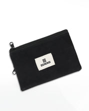 גב ארנק טבעוני צוקו שחור קנבס ומנומר אפור, עיצוב נקי ומינימליסטי, בעבודת יד בייצור ישראלי.