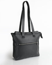 תיק צד טבעוני דגם נינה של Zendigi עם תא אחורי נגיש לשליפה מהירה, עיצוב פונקציונלי למשרד וללימודים.