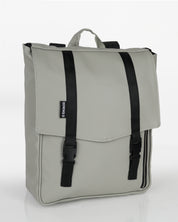 תיק גב טוקיו מיסט בזווית צד - תיק גב יוניסקס ללימודים עבודה ונסיעות, חלוקה חכמה ועיצוב מינימליסטי