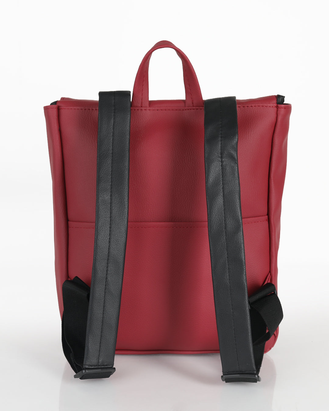 מיני טוקיו צ׳רי צילום אחורי, ניתן לראות את תא השליפה האחורה שלו והרצועות המרופדות לנוחות מקסימלית