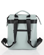 מבט אחורי על תיק ברלין מנטה עם תא נסתר לחפצים אישיים, רצועות מתכווננות וידיות אחיזה נוחות לנשיאה.