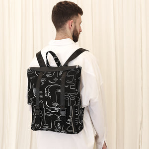 Zendigi. Unisex hand made urban Tokyo backpack - urban design 100% vegan. A girl wearing Tokyo backpack in Tel Aviv תיק גב טבעוני, תיק מחשב נייד, תיק לימודים, תיק אוניברסיטה, תיק תל אביב, תיק יוניסקס, עבודת יד, זנדיגי, תיק גב מעוצב לנשים, תקים מיוחדים תיקים טבעוניים, תיק לפטופ, תיק 15.6 אינץ', תיק 16 אינץ'
